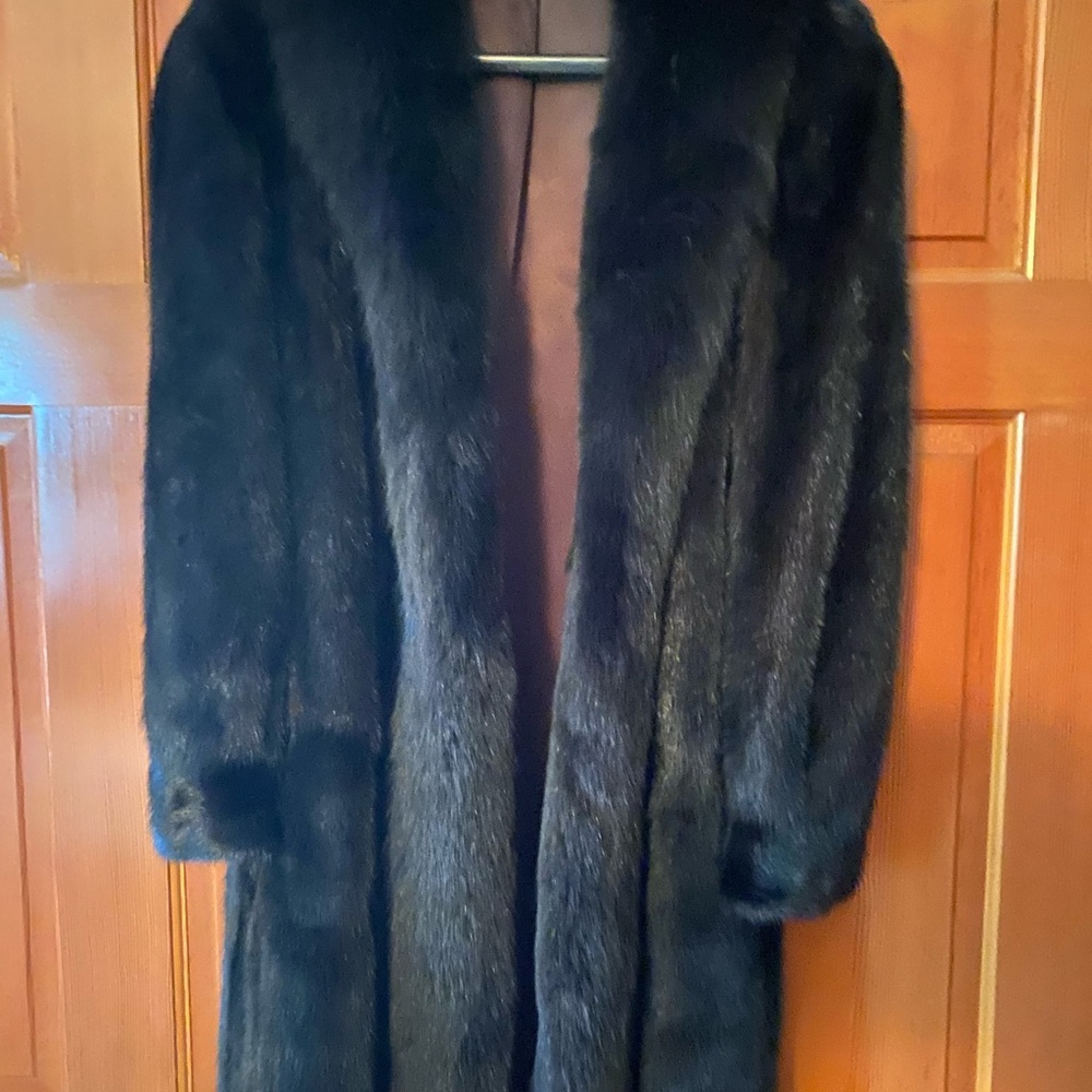 Mink coat - Picture 2 of 3
